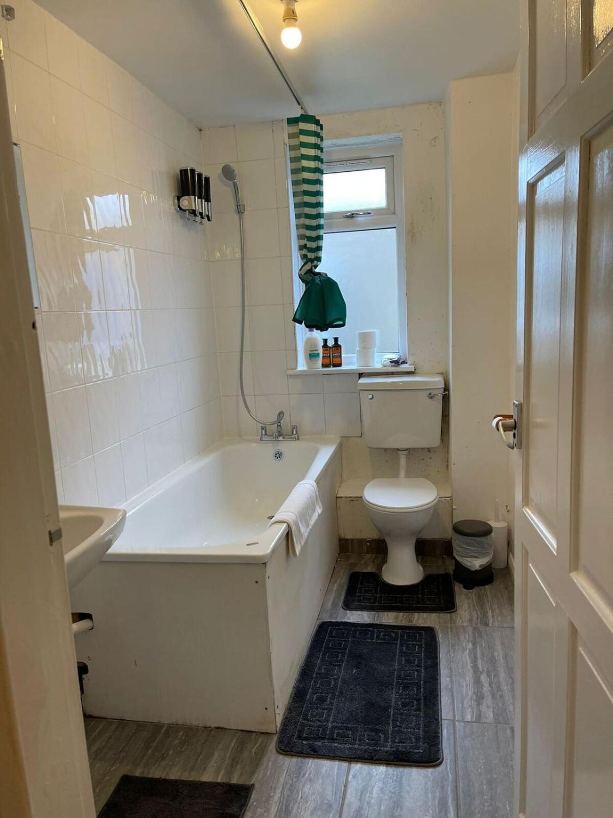 Sav 1 Bed Flat Grd Floor Near Watford Town Centre